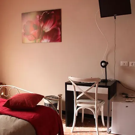 Guest house Affittacamere Ciccio E Pinolo 3*