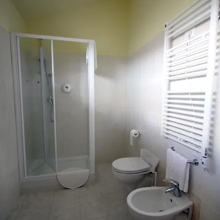 招待所 艾弗特卡米尔斯克奥皮恩诺罗酒店 斯培西亚